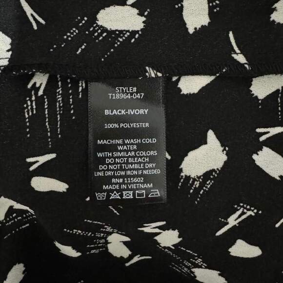 LUSH Geometric V-Neck Button Down Loose Fit Blouse Long Sleeve Top Black Medium - Picture 13 of 13